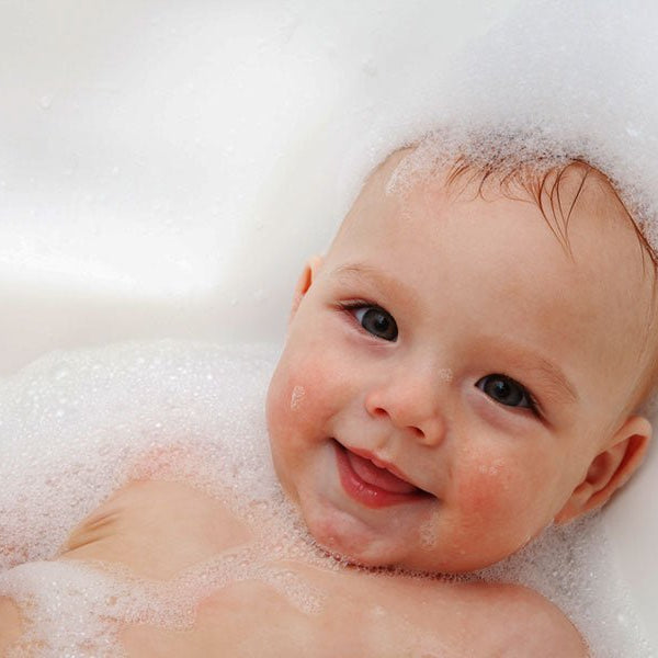 Come fare il bagnetto al neonato | Spio Kids