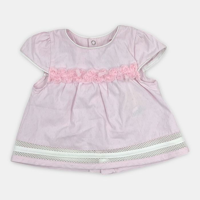 Vestitino in tessuto di cotone con tulle a fiorellini e trama bucherellata Luglio
